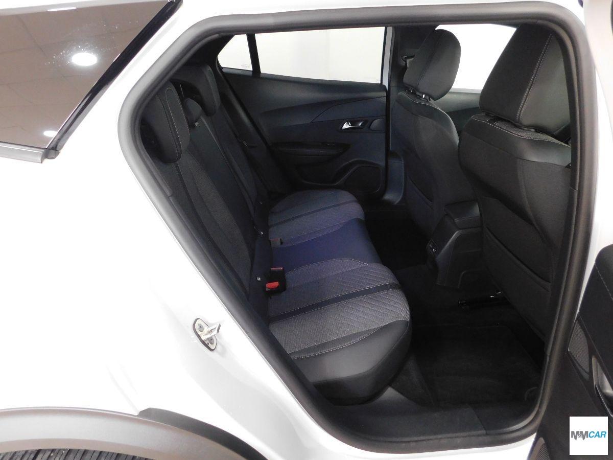 PEUGEOT - 2008 - BlueHDi 130 S&S EAT8 Allure