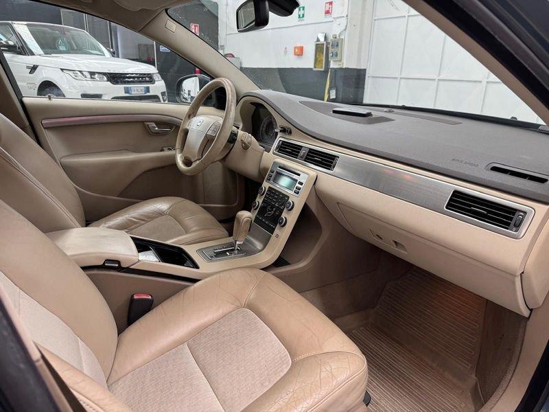 Volvo V70 V70 2.4 d5 Summum 185cv