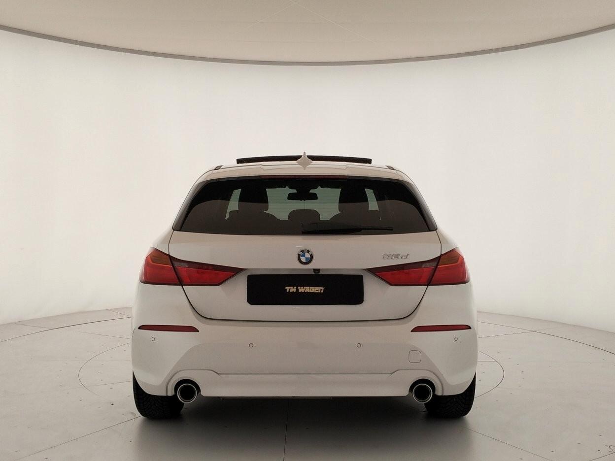 BMW 118d Business Advantage auto - TETTO APRIBILE - IVA ESPOSTA