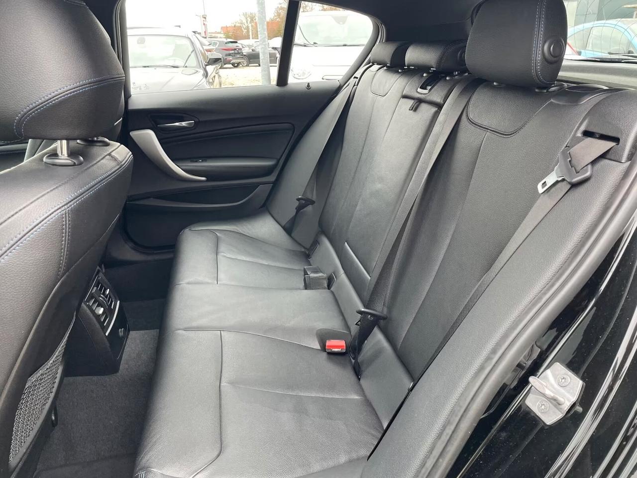 Bmw 118i 5p. M-SPORT Shadow