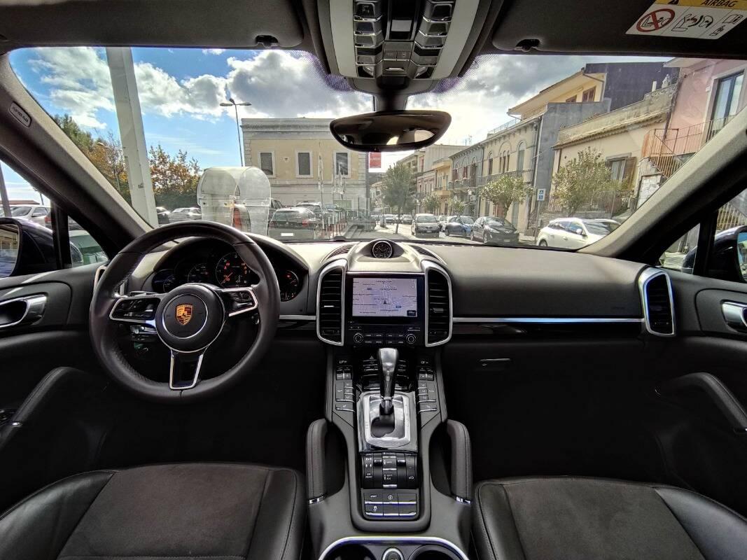 Porsche Cayenne 3.0 Platinum Ed. TETTO APRIBILE