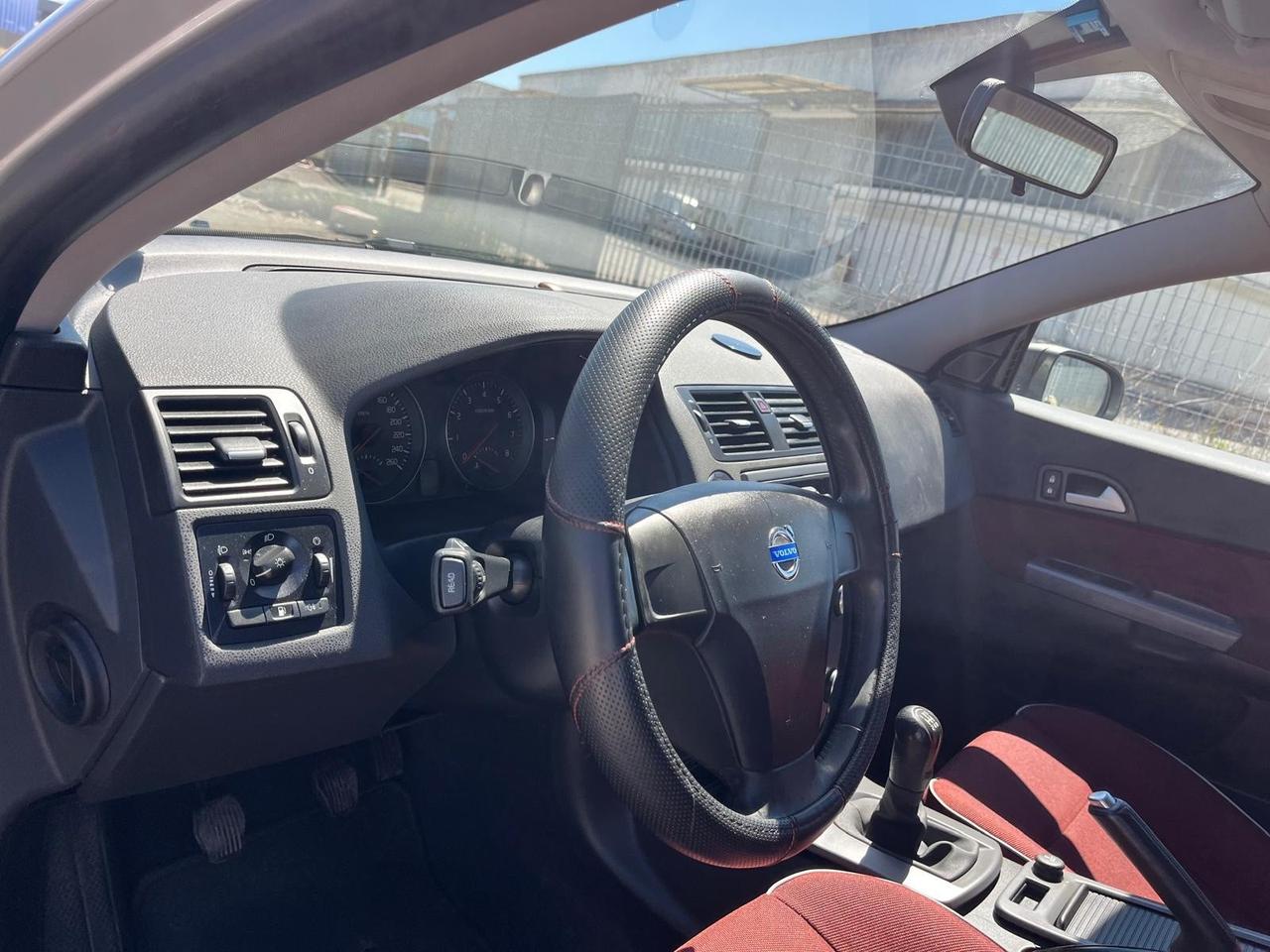 Volvo C30 1.6 Kinetic 142000 KM