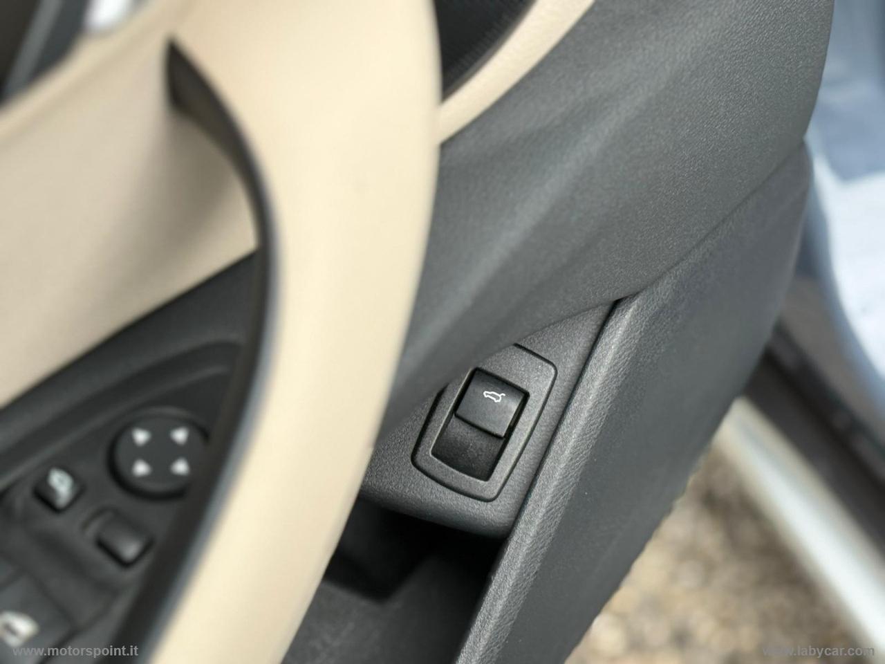 BMW X1 sDrive16d xLine AUTO