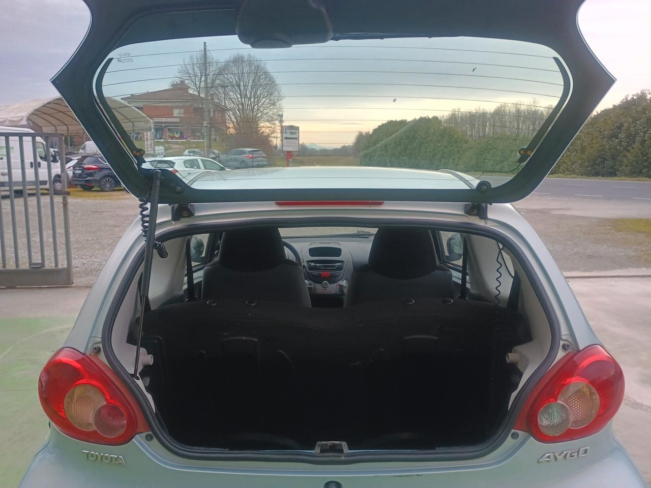 TOYOTA AYGO NEOPATENTATI