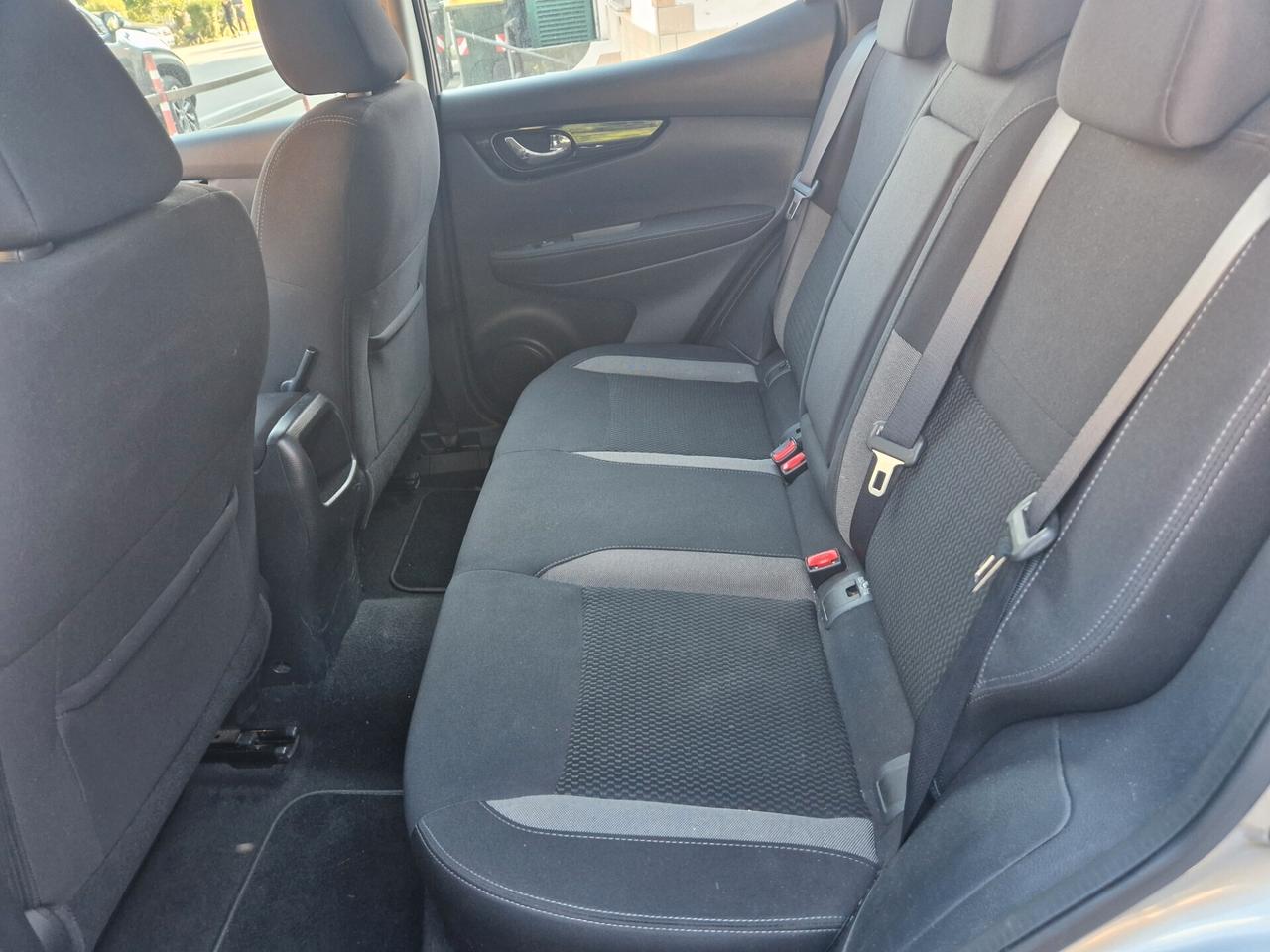 Nissan Qashqai 1.2 115CV "67.500 km" Bluetooth, Sensori, Cruise
