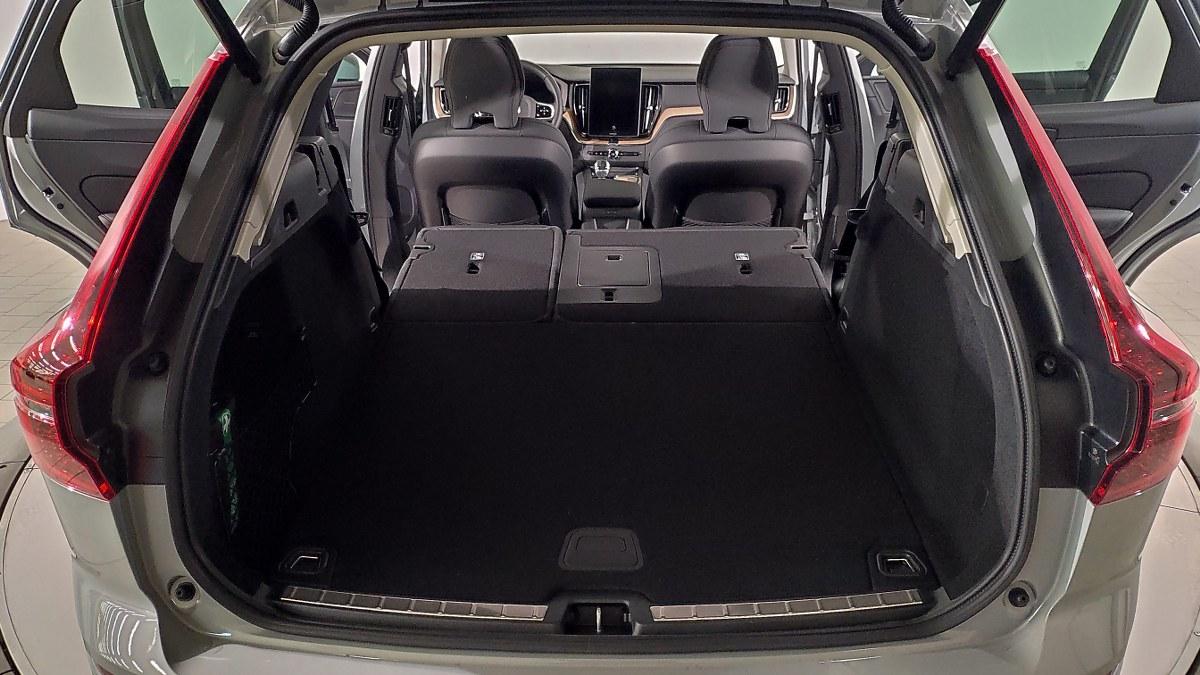 VOLVO Xc60 B5 Mild Hybrid Awd Automatico Plus Bright
