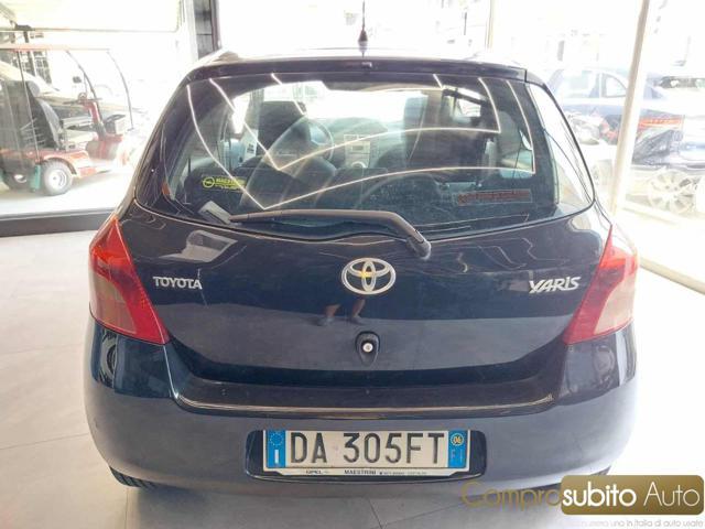 TOYOTA Yaris 1.3 3 porte