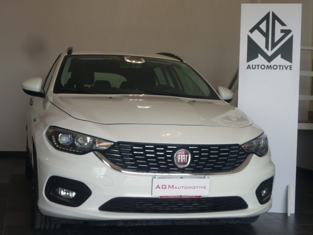 FIAT Tipo 1.6 Mjt S&amp;S SW Lounge