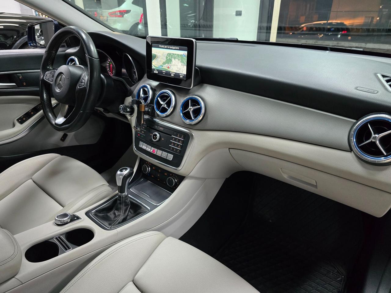 Mercedes-benz CLA 200 d Sport