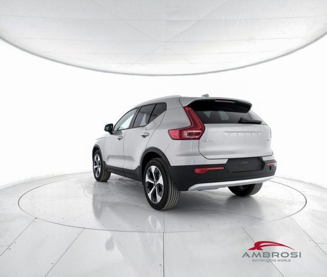 VOLVO XC40 B3 Mild hybrid Benzina Core