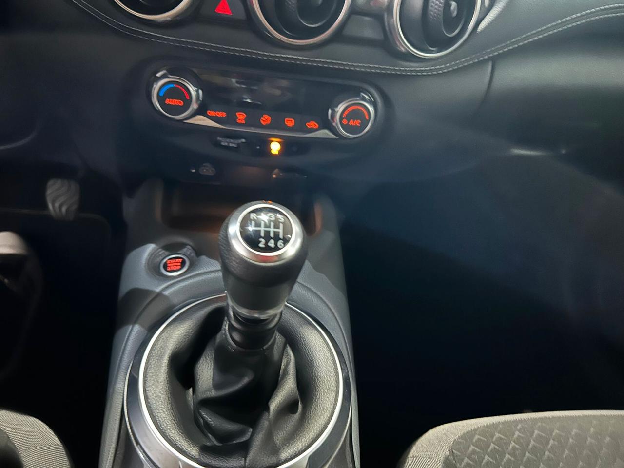 Nissan Juke 1.0 DIG-T 117 CV N-Connecta