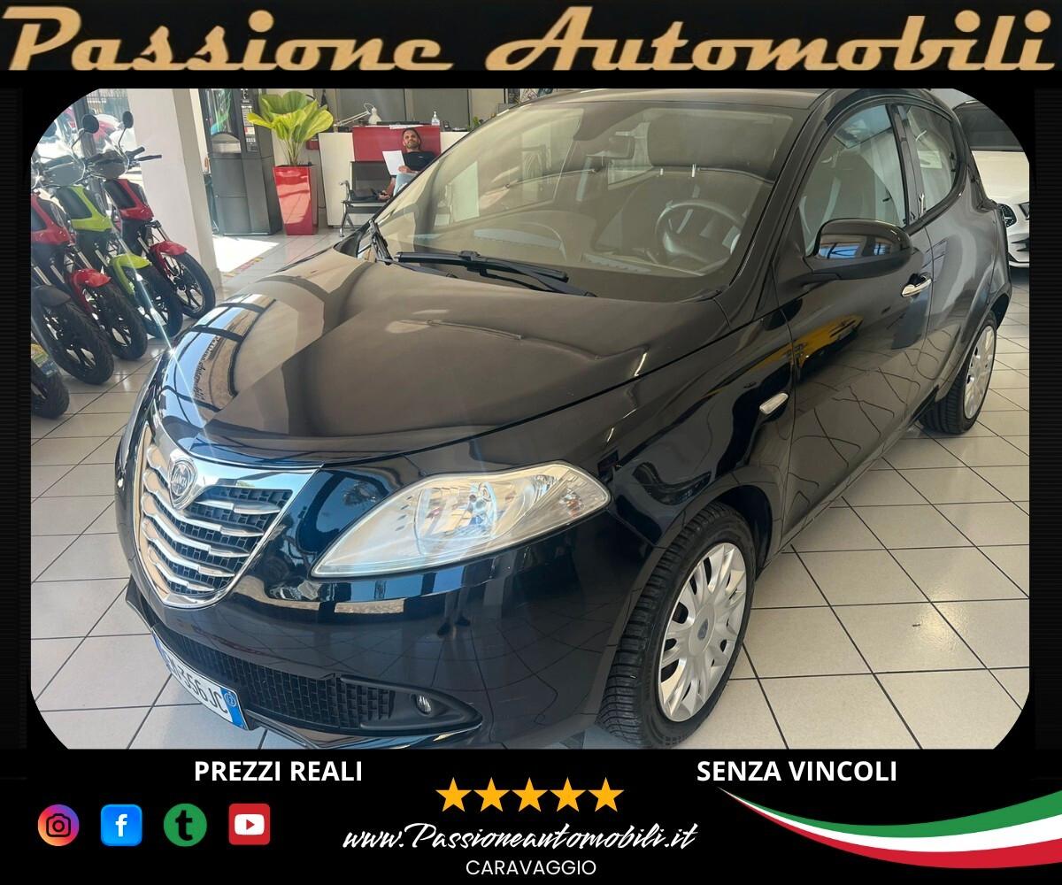 Lancia Ypsilon 1.2 69 CV 5 porte S&S Platinum