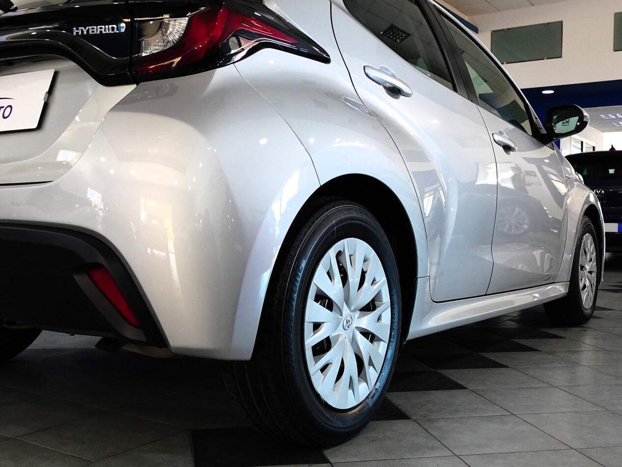 Toyota Yaris 1.5 E-CVT HYBRID 116 CV BUSINESS