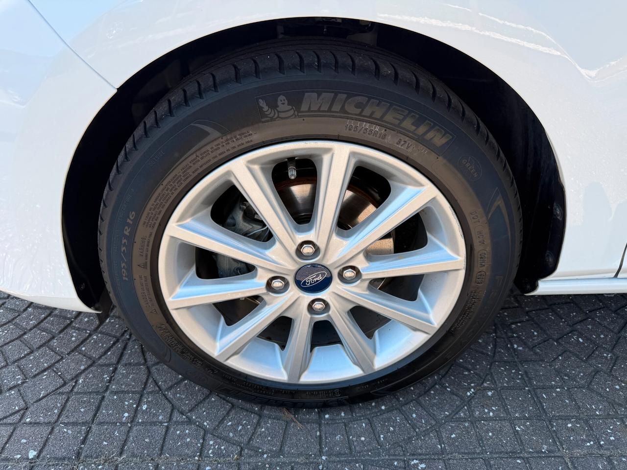 Ford Fiesta 1.1 75 CV GPL 5 porte Titanium