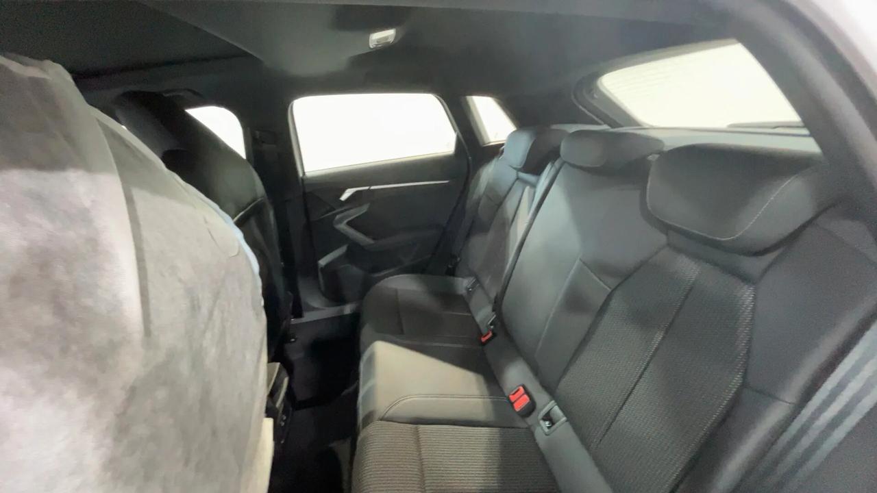 Audi A3 Sedan 35 TDI S tronic line edition