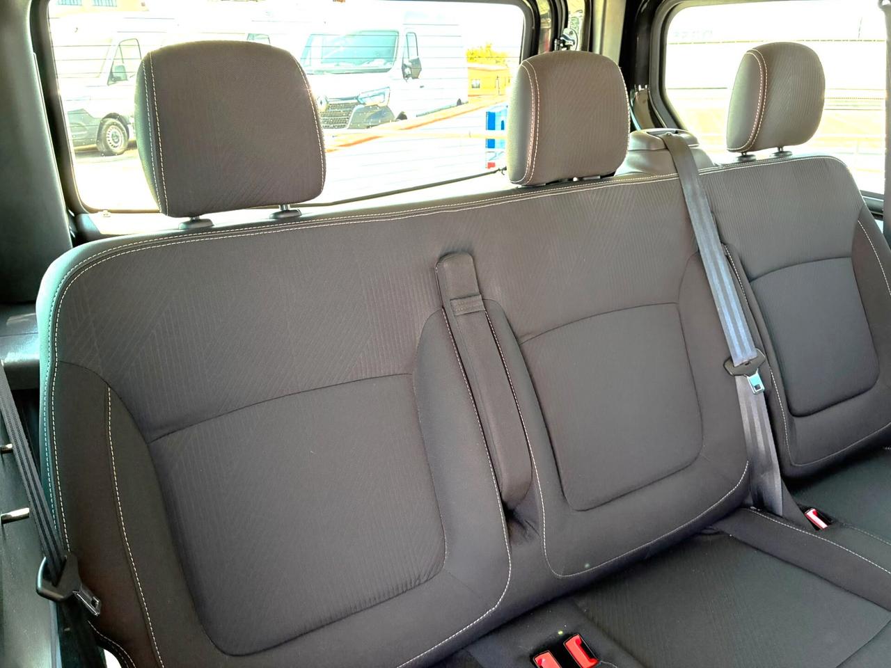 Renault Trafic 9 posti 2.0 dci 145 cv