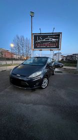 Ford Fiesta 1.6 TDCi 95 CV 5p. Titanium neopatentati