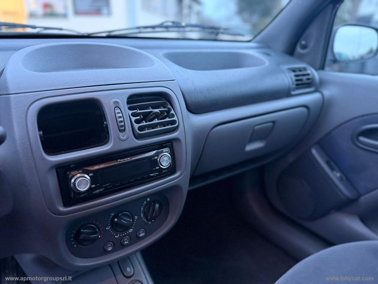 RENAULT Clio 1.2CAT 5p. RT