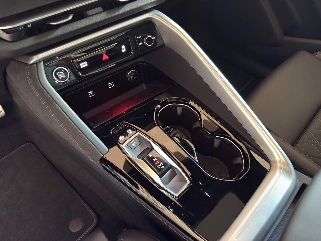 Audi Q5 2.0 tdi S line edition quattro 204cv s-tronic