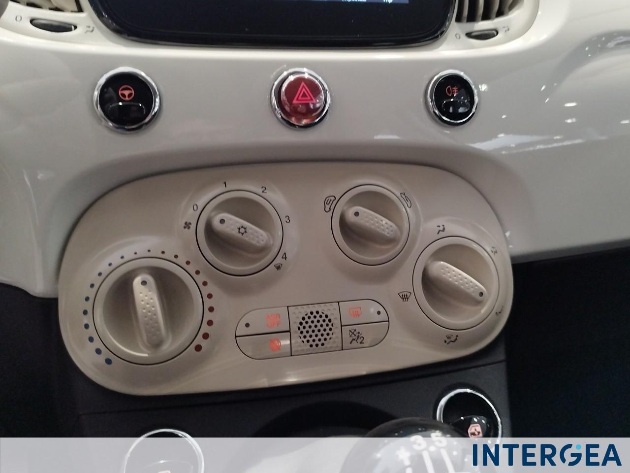 FIAT 500 1.0 hybrid Club 70cv