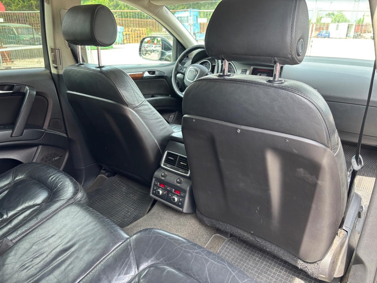 Audi Q7 3.0 V6 TDI 233CV quattro tiptronic