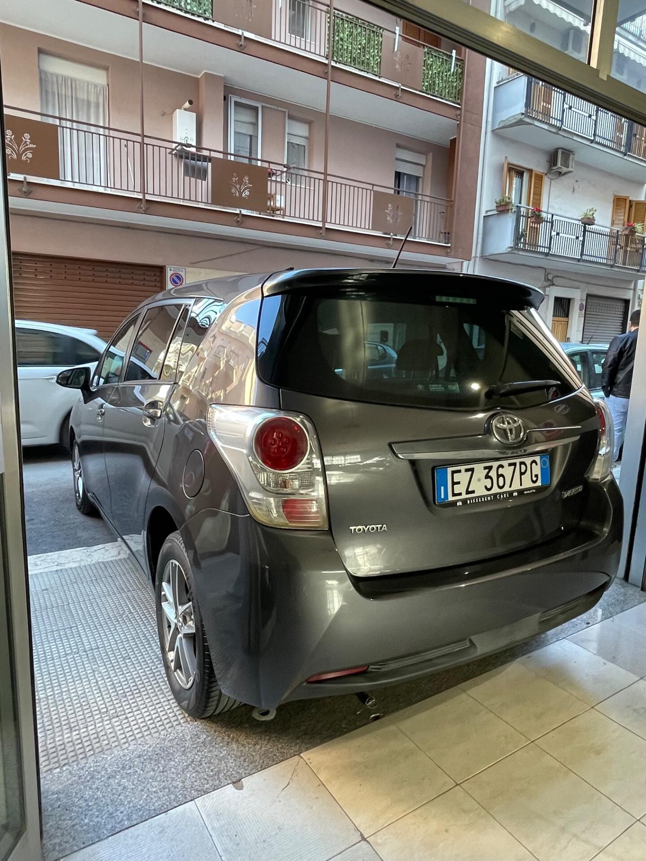 Toyota Verso 1.6 D-4D Style