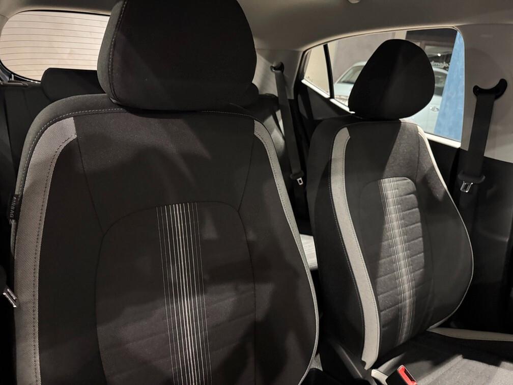 Hyundai i10 1.0 mpi Connectline 63cv Nav App con 15" Neopat