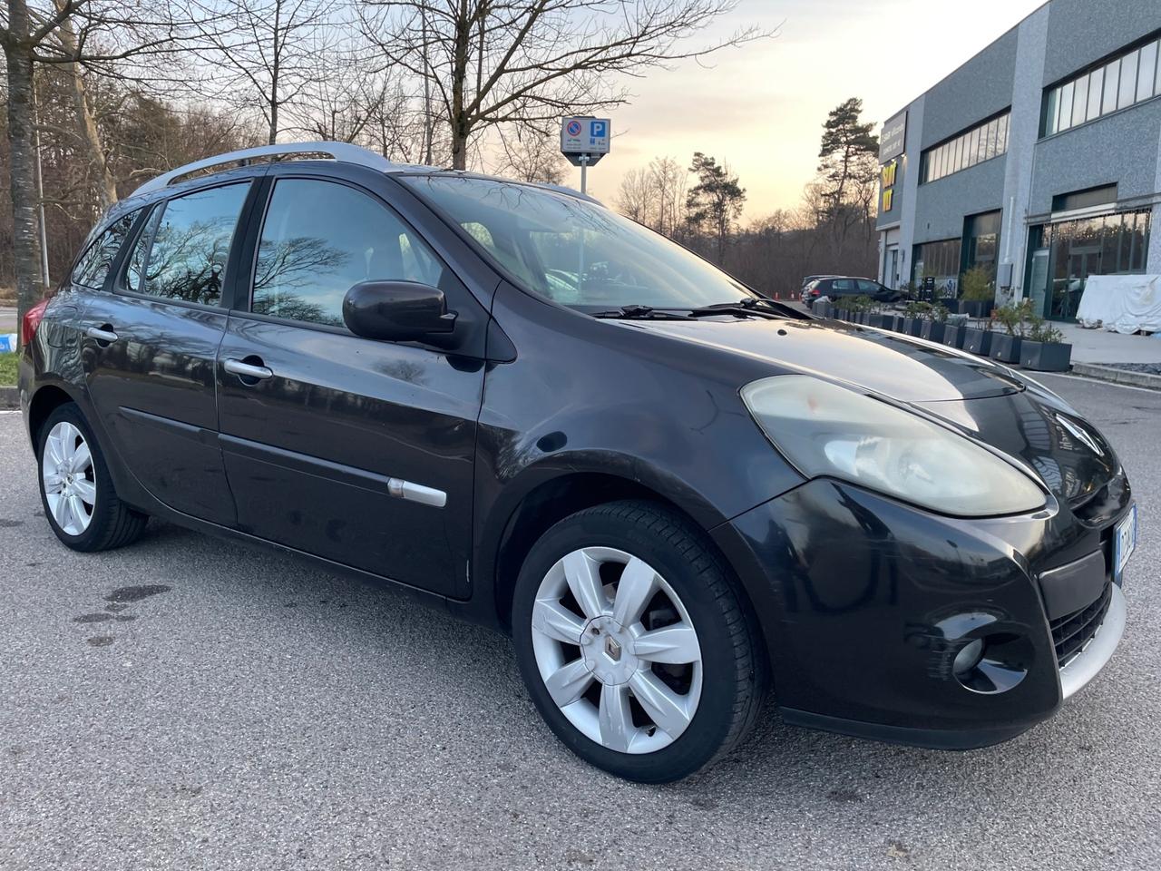 Renault Clio 1.2 16V TCE 100CV SporTour*Neopatentati*Navi*