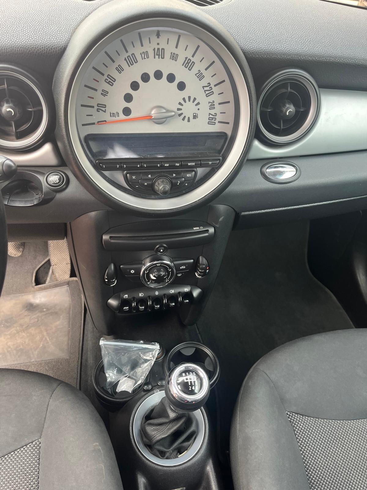 Mini 1.6 16V One (55kW)
