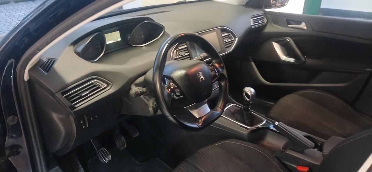 Peugeot 308 1.6 hdi s.w. neopatentati