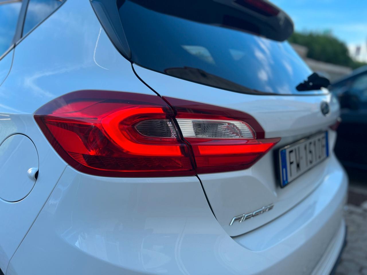 Ford Fiesta 1.5 EcoBlue 86cv 5 porte ST-Line FINANZIABILE