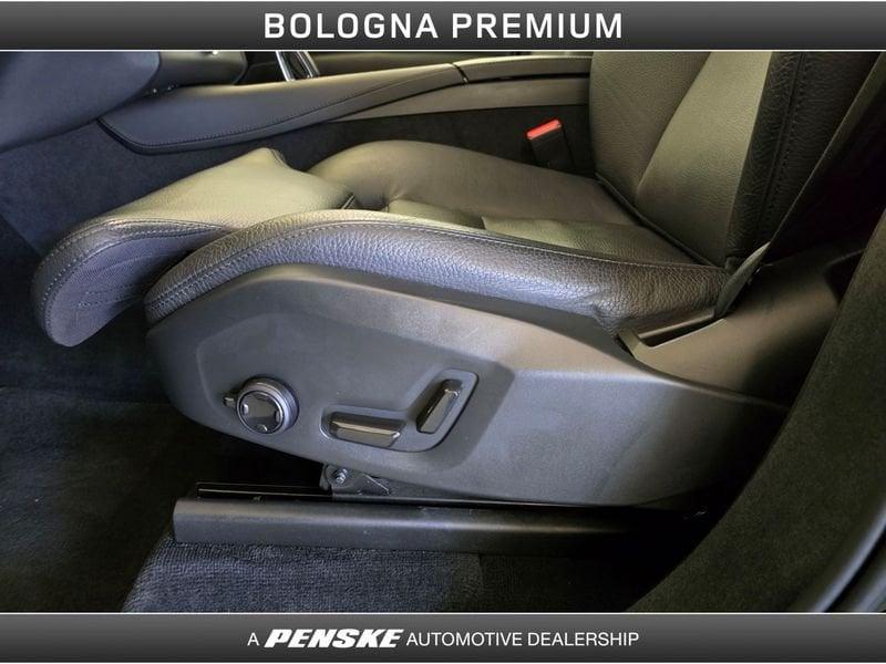 Volvo XC90 B5 (d) AWD automatico 7 posti Plus Bright