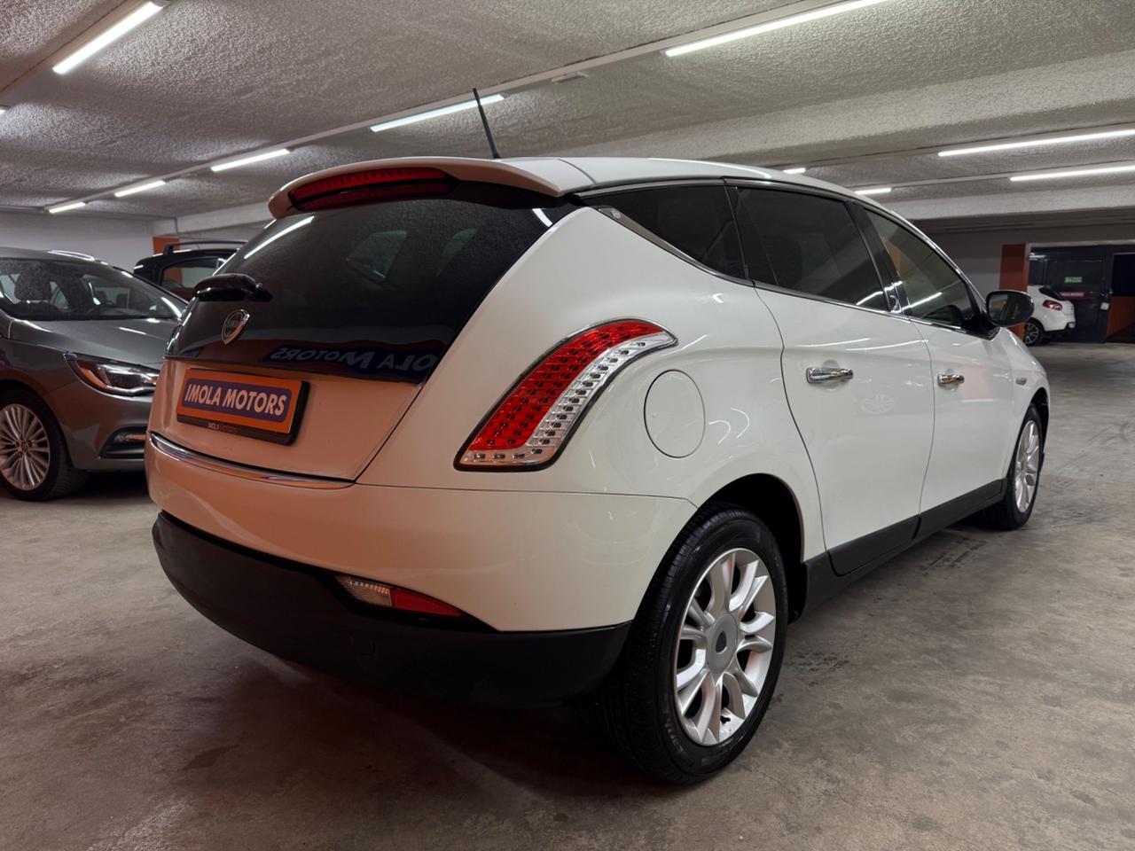 Lancia Delta 1.6 MJT DPF Cambio Automatico - 12/2013