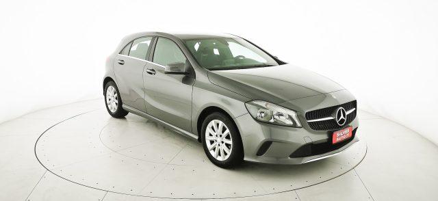 MERCEDES-BENZ A 220 d Automatic Business
