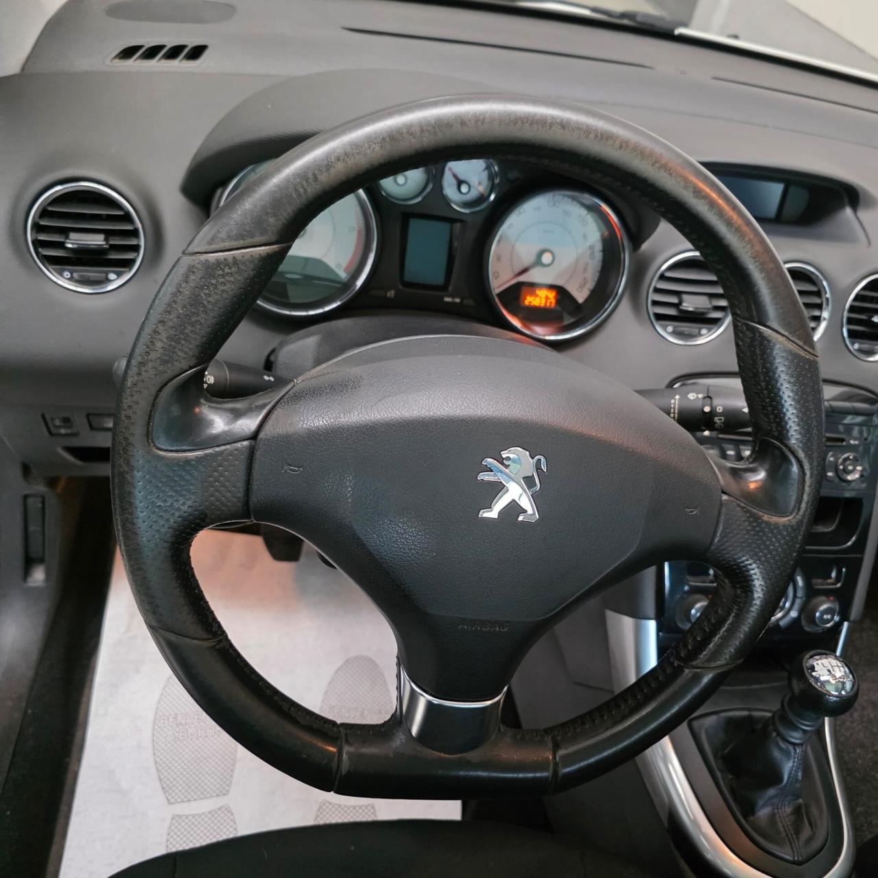 Peugeot 308 1.6 HDI Allure