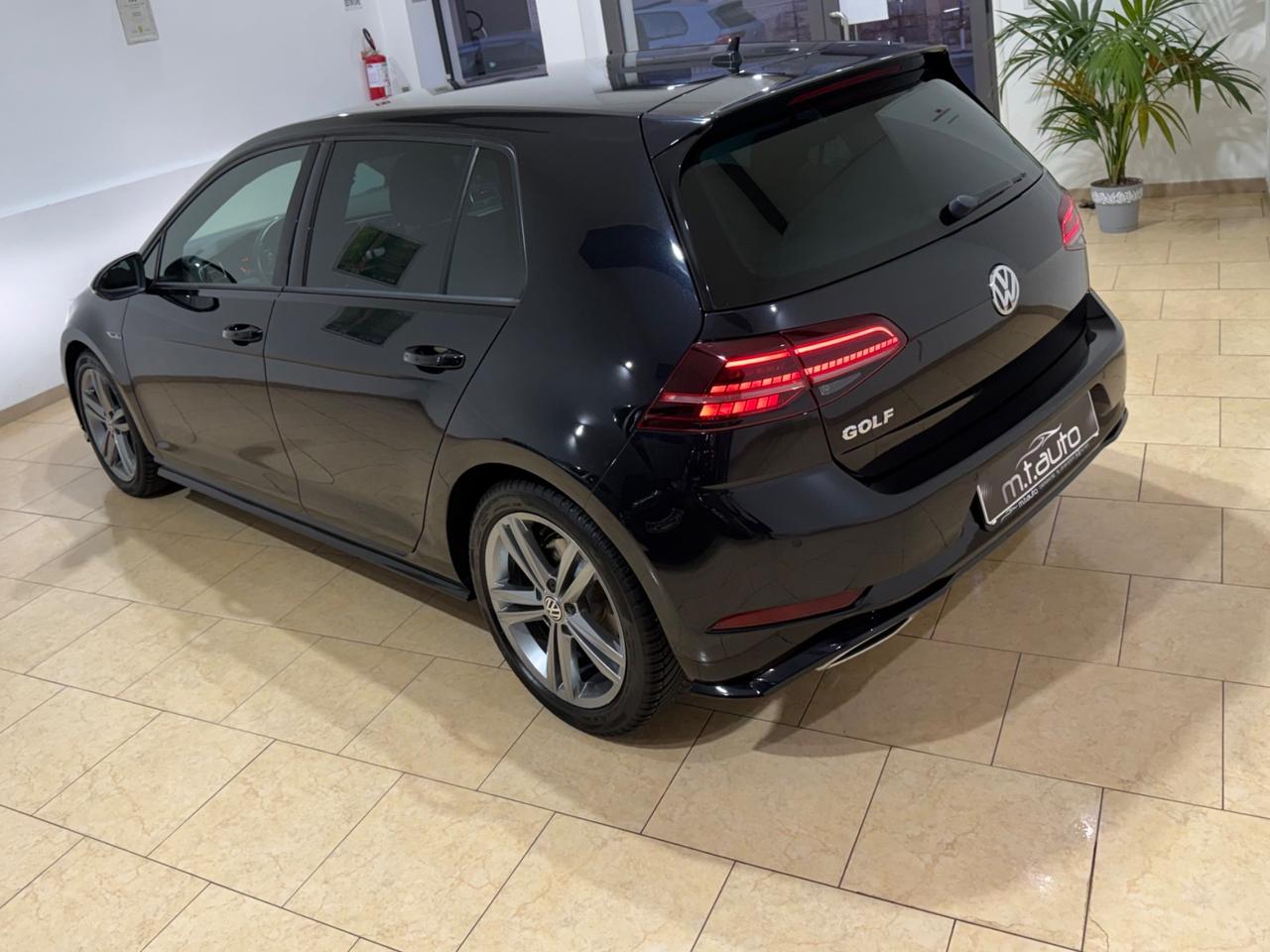 Volkswagen Golf 1.5 TSI ACT 150 cv R Line