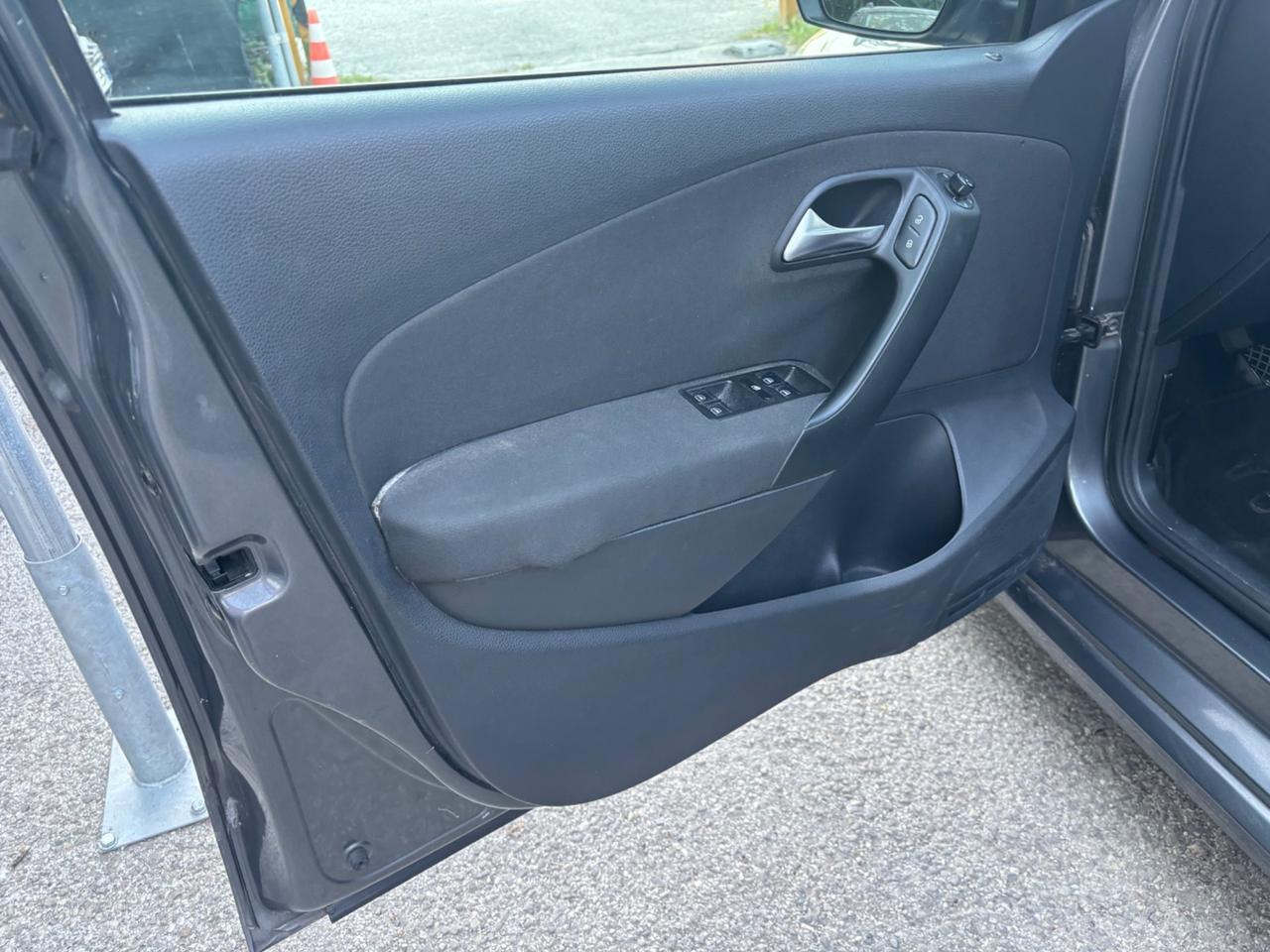 Volkswagen Polo 1.2 70CV 5p. OK NEOPATENTATI