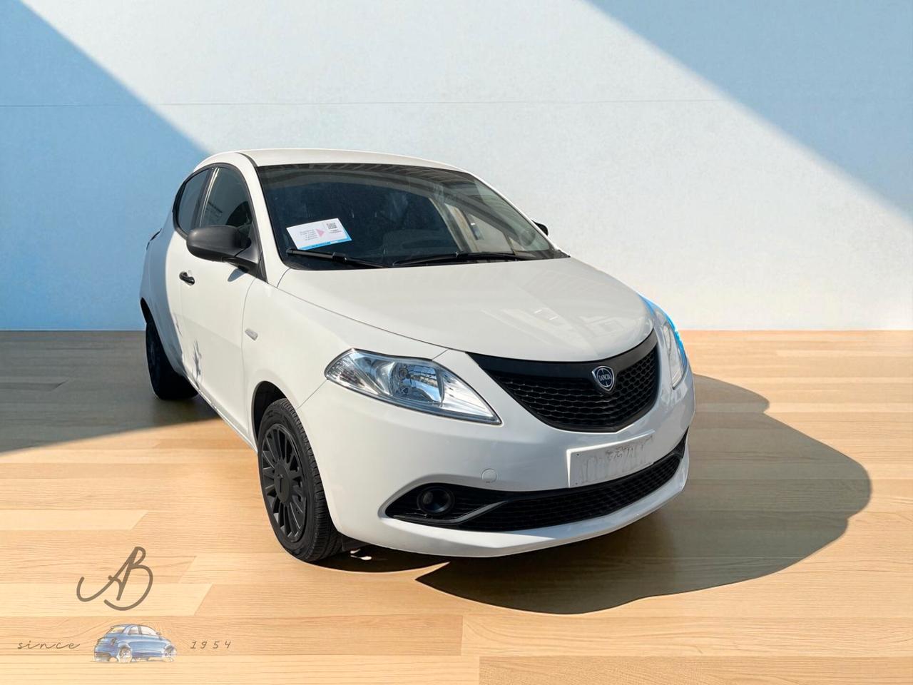 Lancia Ypsilon 1.2 69 CV 5 porte GPL Ecochic Elefantino Blu