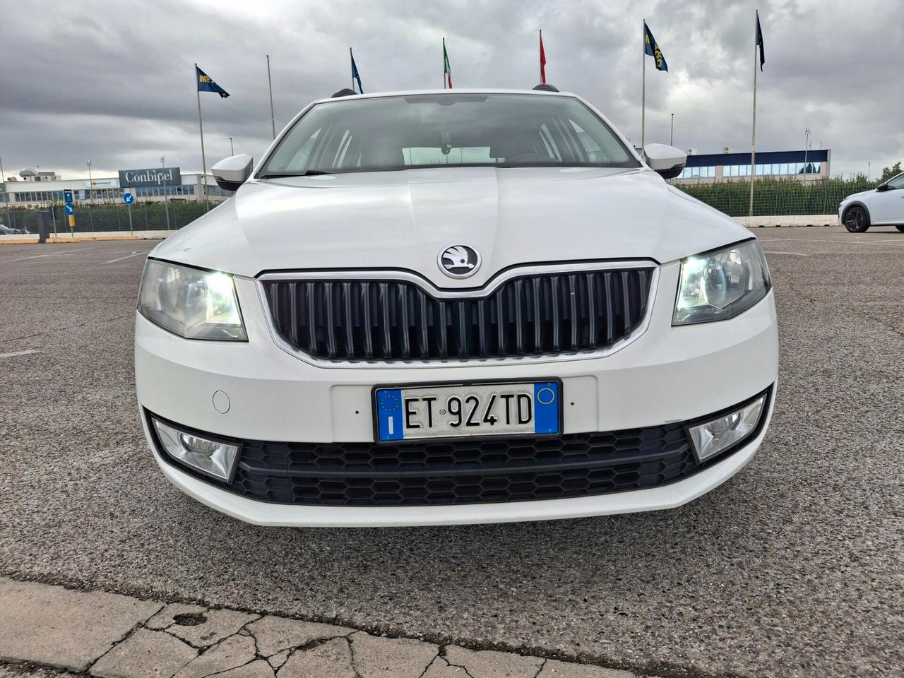 Skoda Octavia 1.6 TDI CR 105 CV. Wagon Elegance