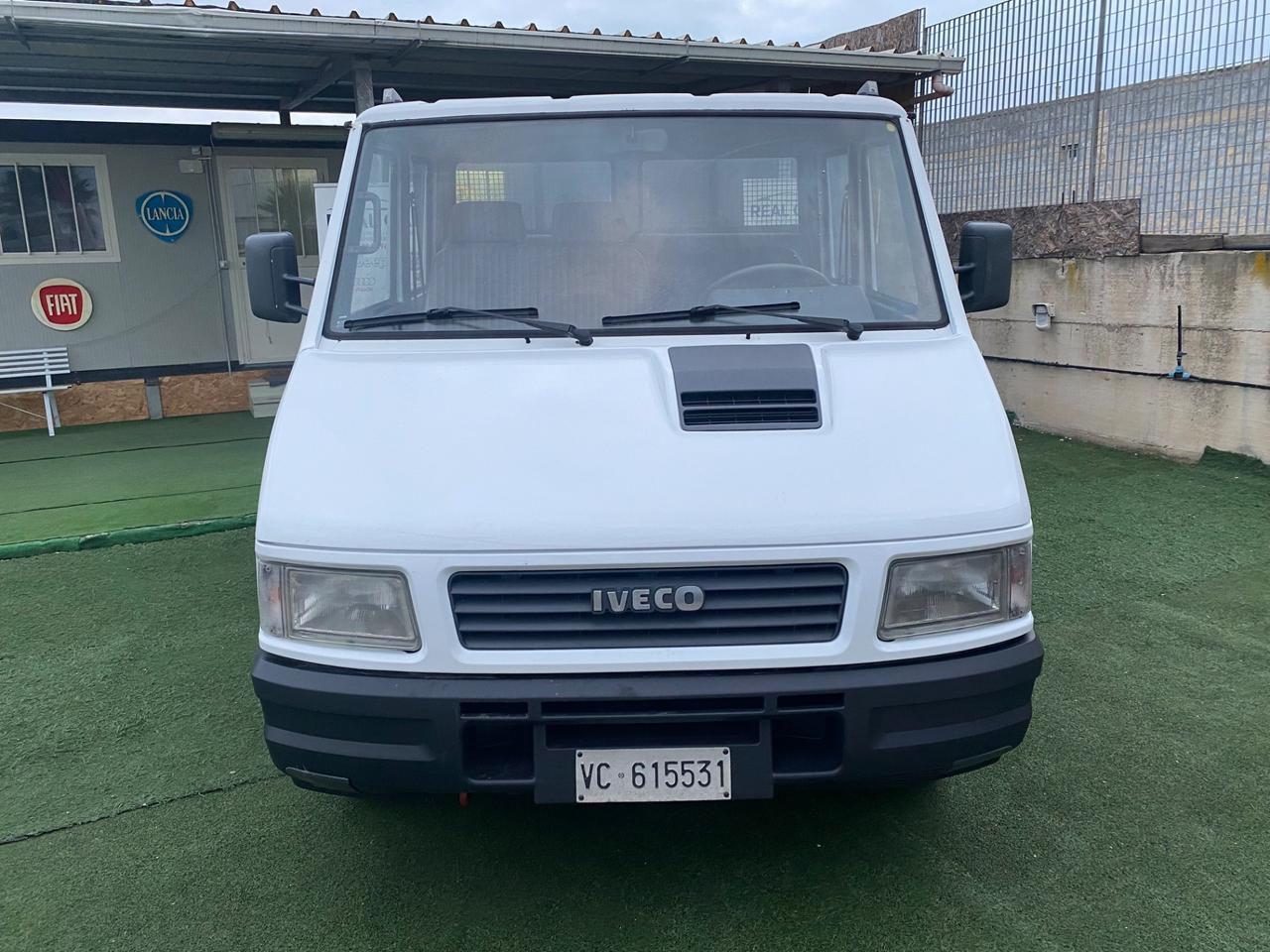 Iveco Daily 35-8 Ribaltabile Trilaterale 7 Posti