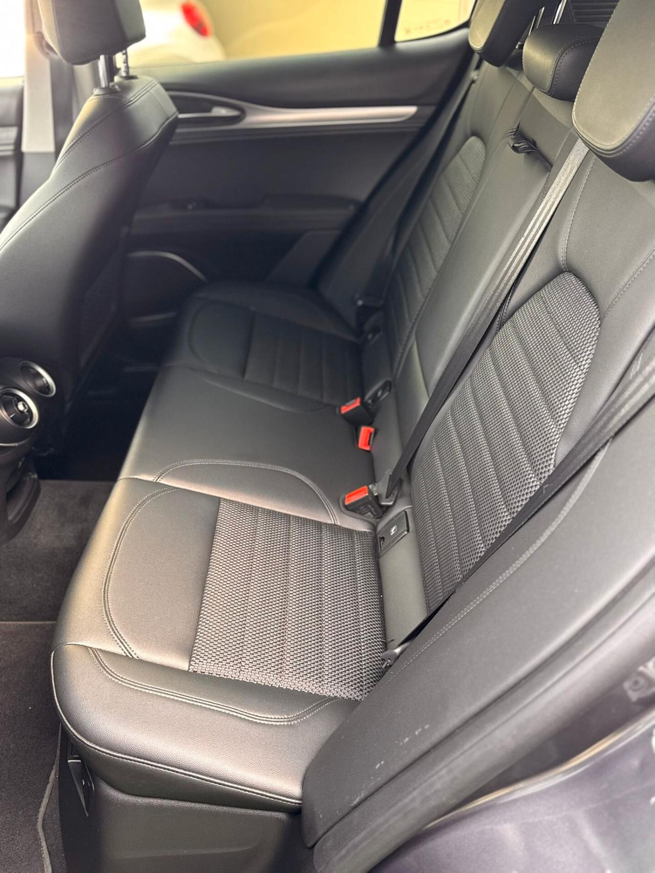 Alfa Romeo Stelvio 2.2 Turbodiesel 190 CV AT8 Q4 Sprint