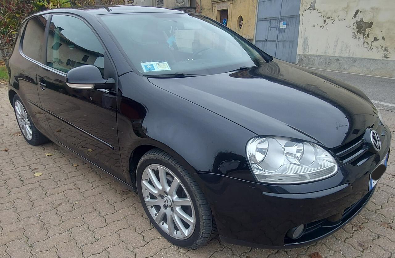 Volkswagen Golf 2.0 16V TDI 3p. Sportline