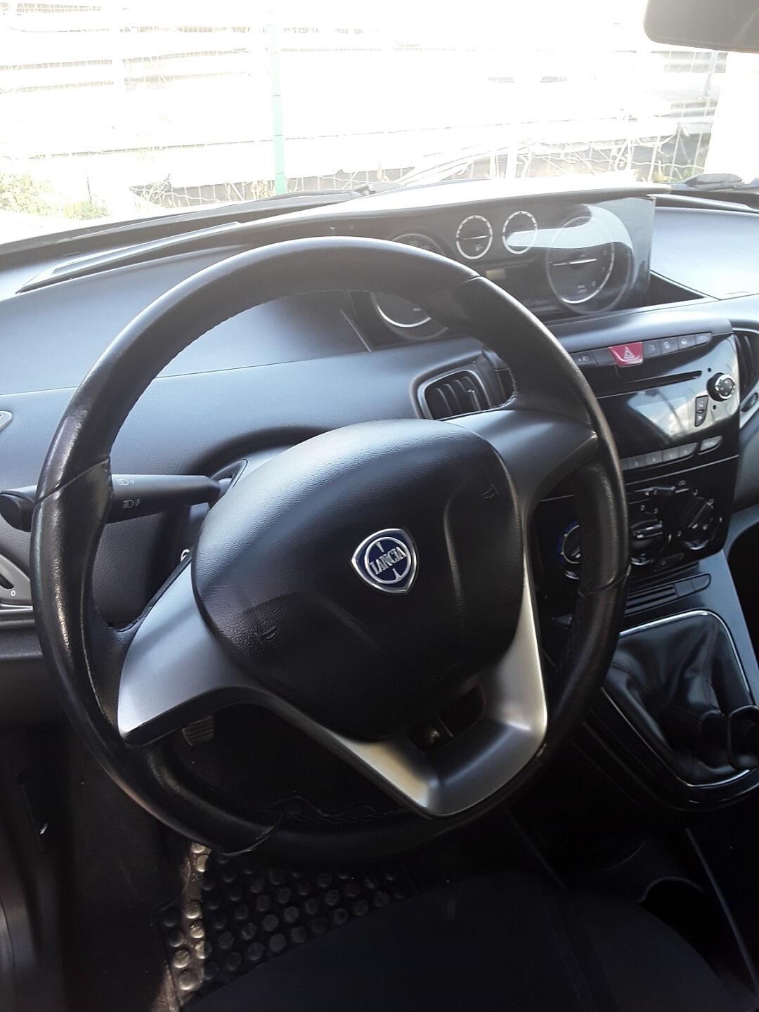 LANCIA Y 1.2 ELEFANTINO