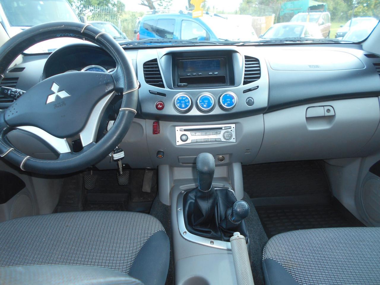 Mitsubishi L200 2.5 DI-D/136CV Doppia Cab Intense HARDTOP 4X4