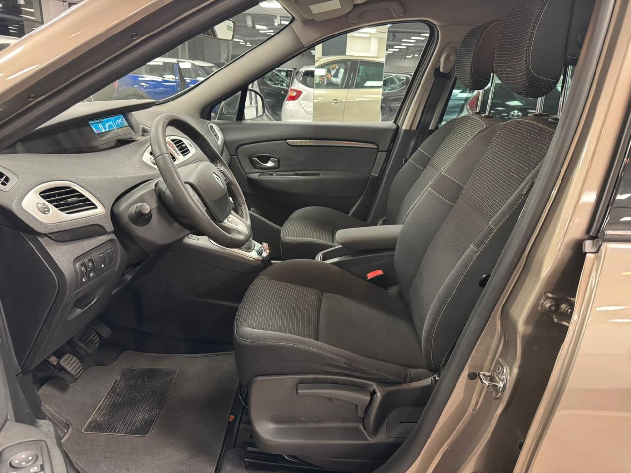 Renault Scenic GRAND Scénic X-Mod 1.6 benzina *7 POSTI*