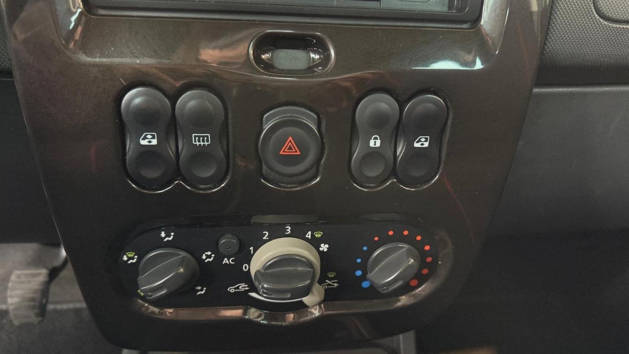 Dacia Duster 1.6 110CV 4x2 Lauréate