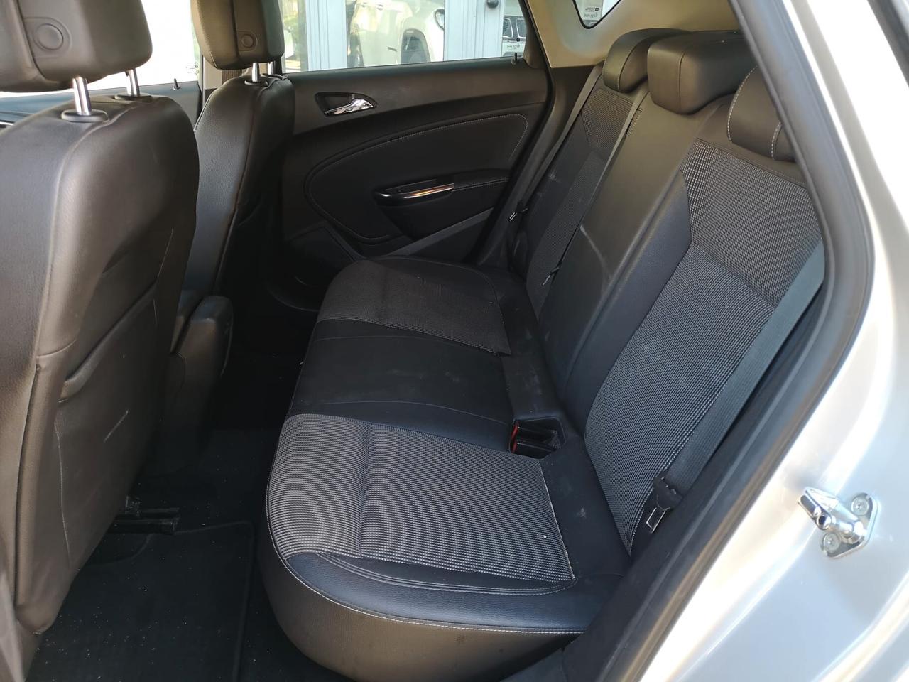 Opel Astra 1.7 CDTI 110CV 5p 2011