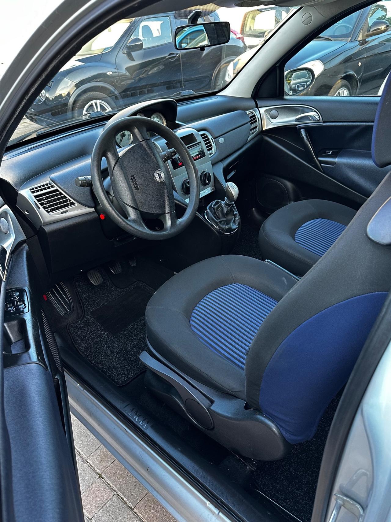 Lancia Ypsilon 1.2 ModaMilano