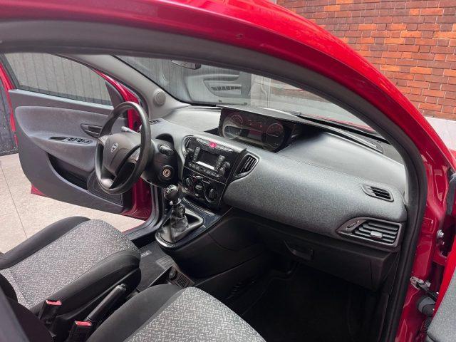 LANCIA Ypsilon 1.0 FireFly 5 porte Hybrid Ecochic Silver