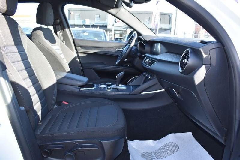 Alfa Romeo Stelvio Stelvio 2.2 t Super Business rwd 160cv auto